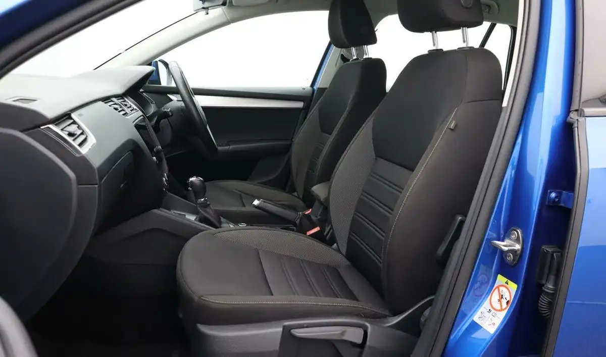 2019-skoda-octavia-10-tsi-se-estate-dsg-big-14