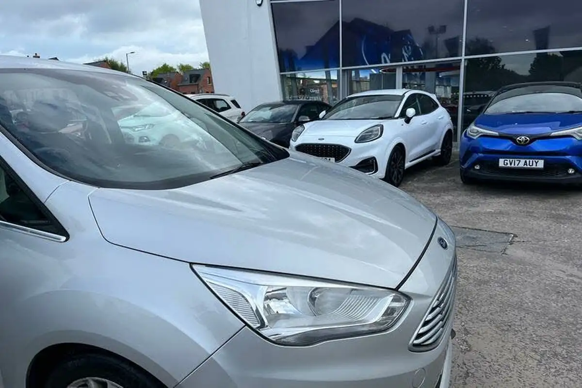 2018-ford-c-max-10t-titanium-125ps-big-22