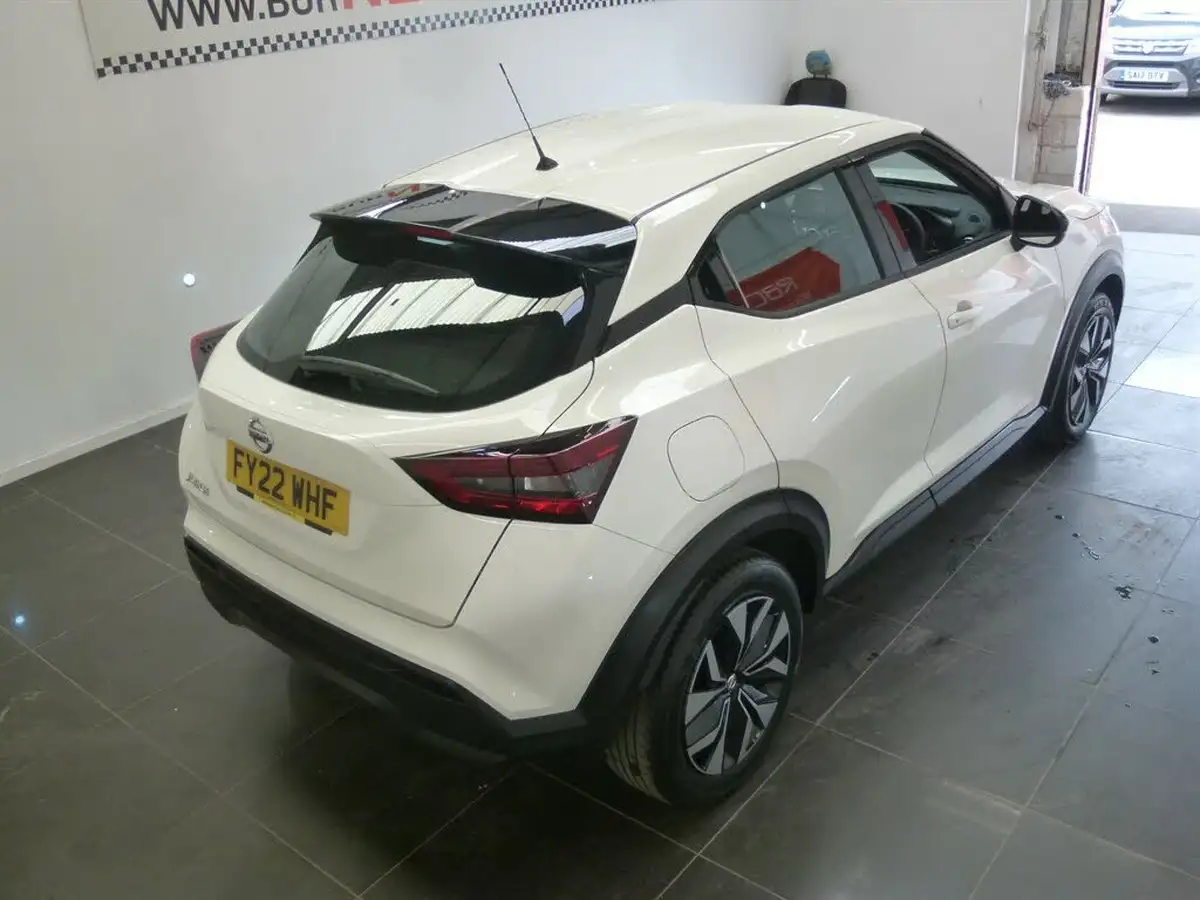 2022-nissan-juke-10-dig-t-acenta-big-24