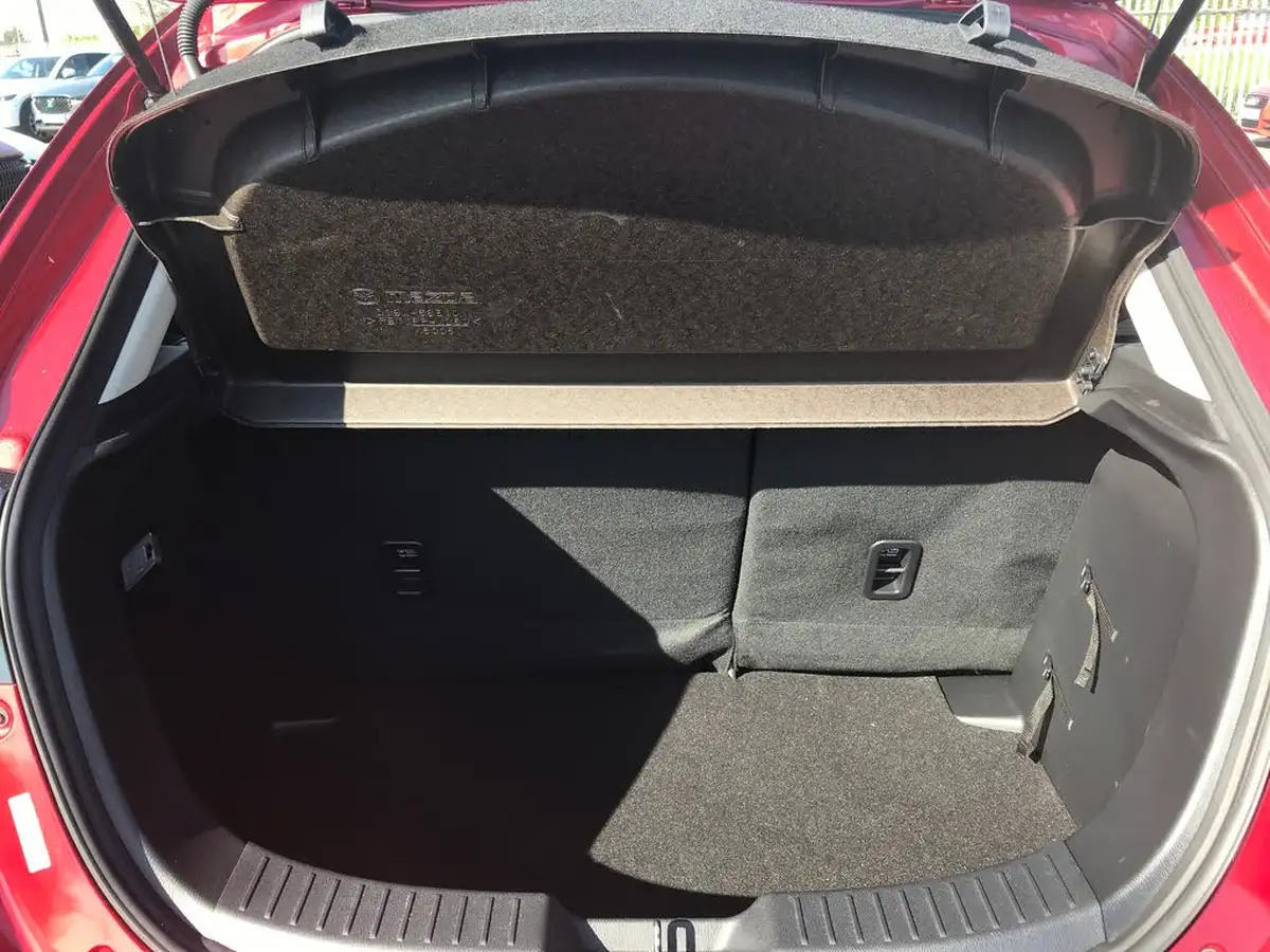 2023-mazda-mazda2-15-skyactiv-g-se-l-big-6