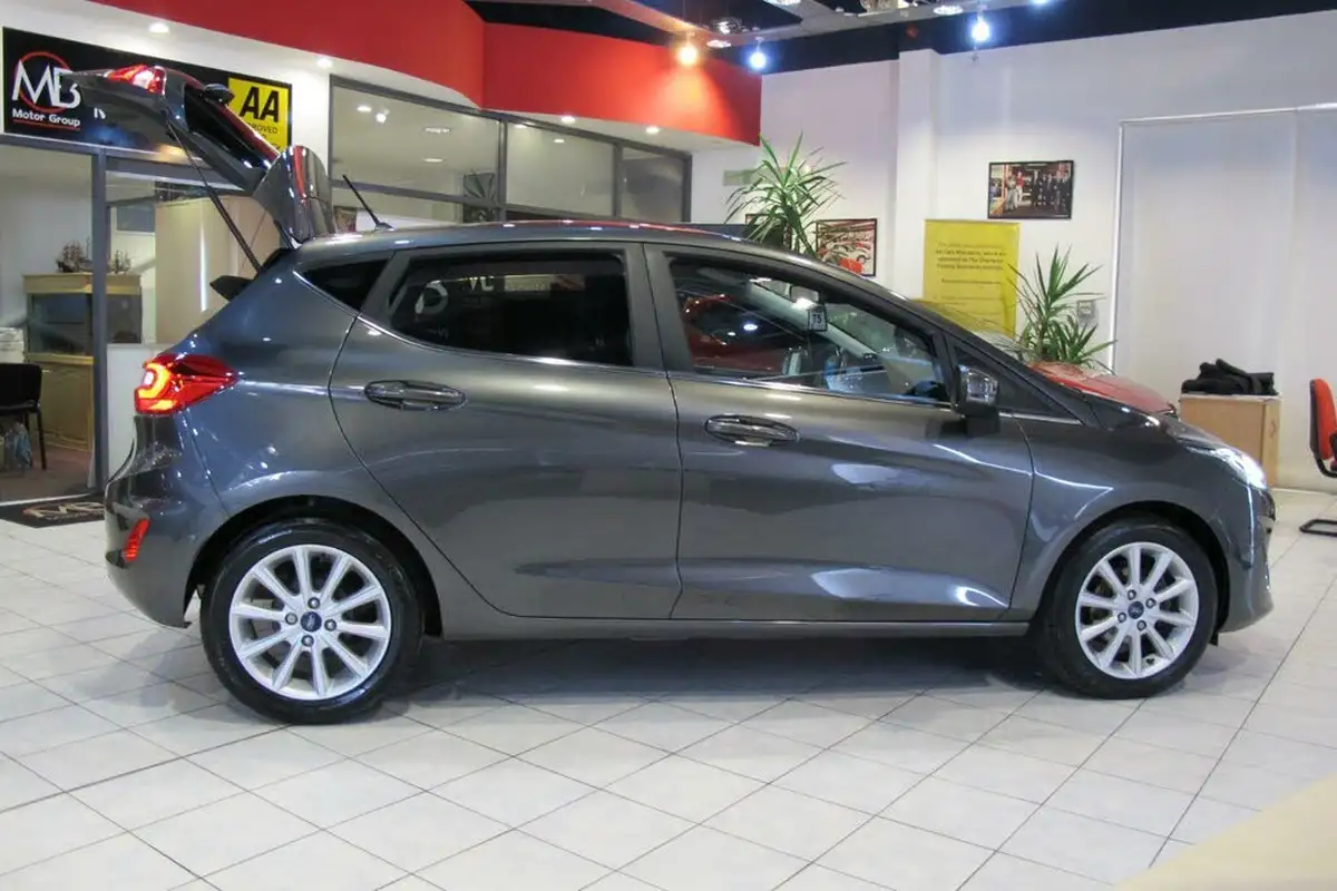 2017-ford-fiesta-10t-titanium-100ps-ecoboost-ss-5d-big-52