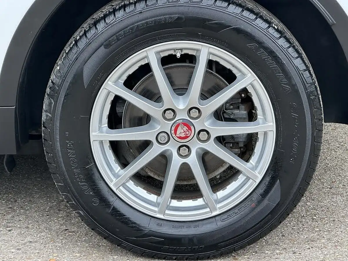 2018-jaguar-e-pace-20-i4d-r-dynamic-150ps-big-30