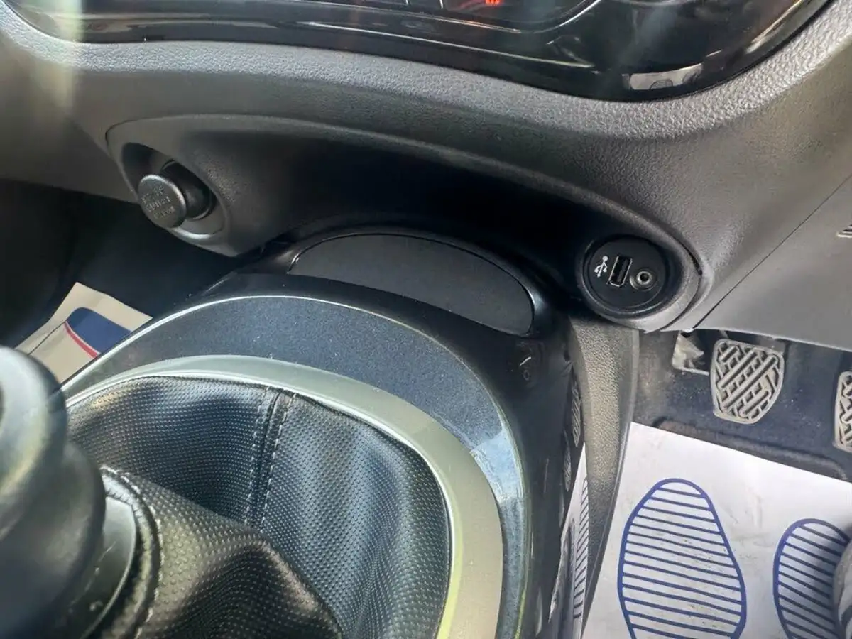 2015-nissan-juke-12-tekna-big-48