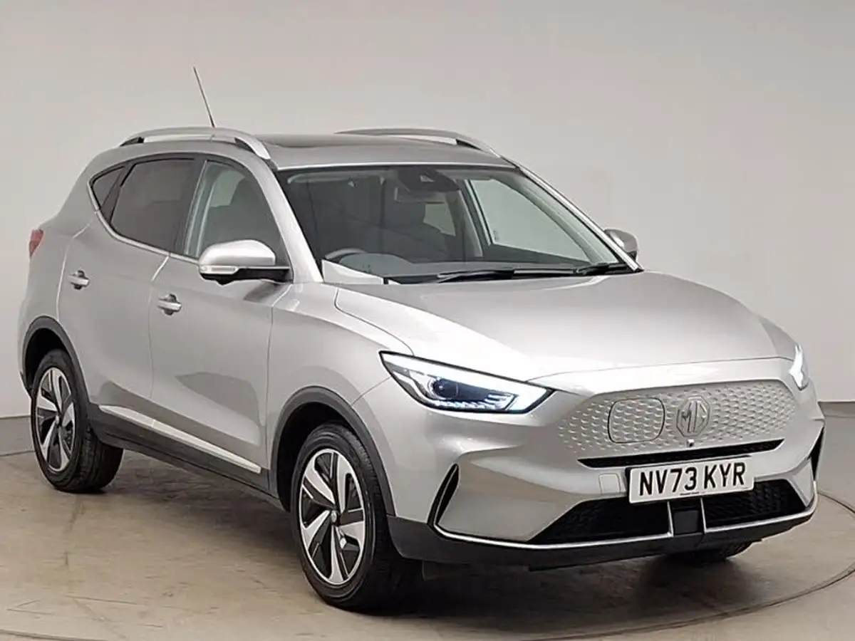 2023-mg-zs-suv-e-trophy-ev-156ps-long-range-big-0