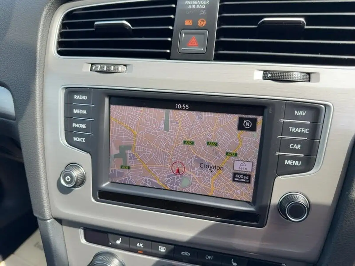 2016-volkswagen-golf-14-tsi-match-edition-estate-5d-big-42