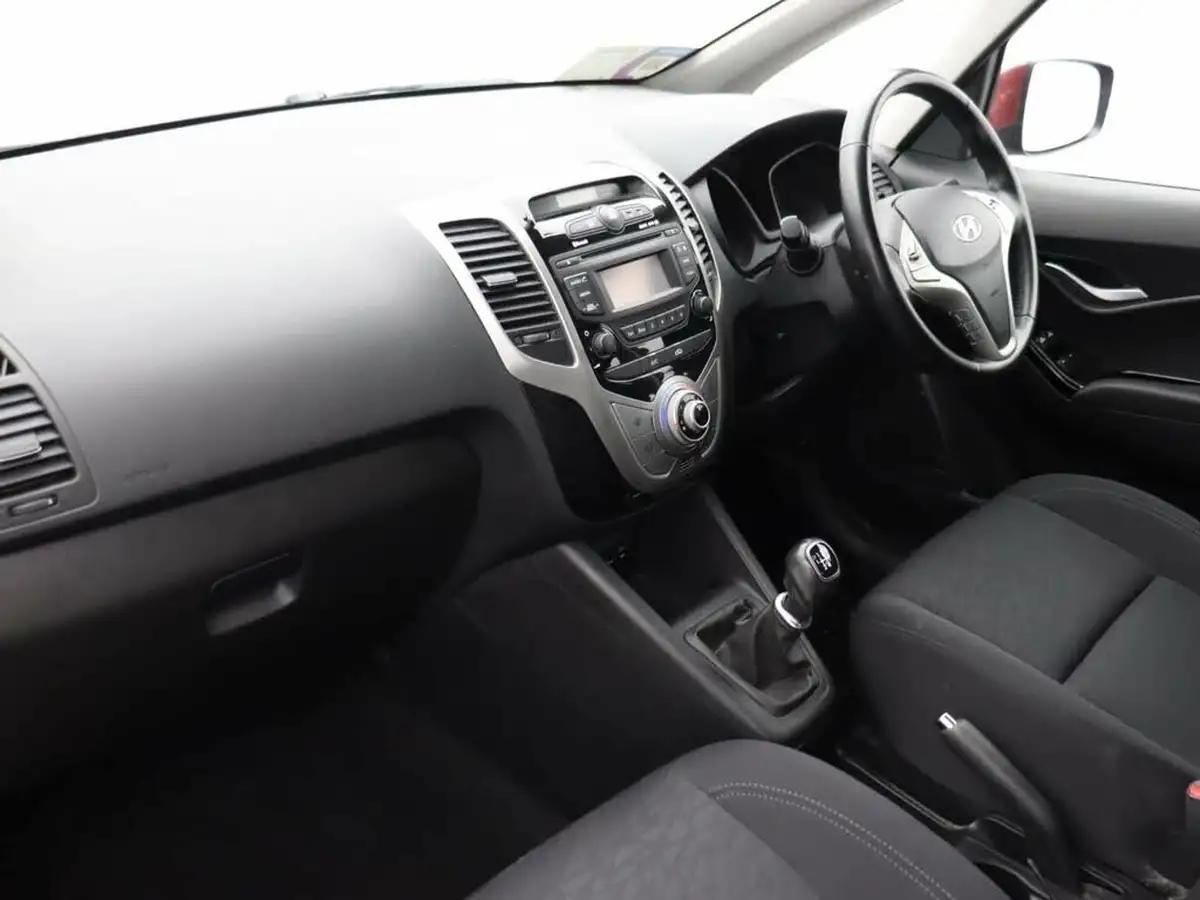 2017-hyundai-ix20-14-se-big-7