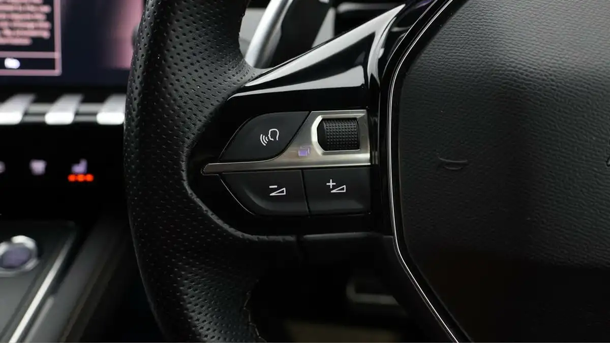 2021-peugeot-508-sw-20-bluehdi-gt-big-22