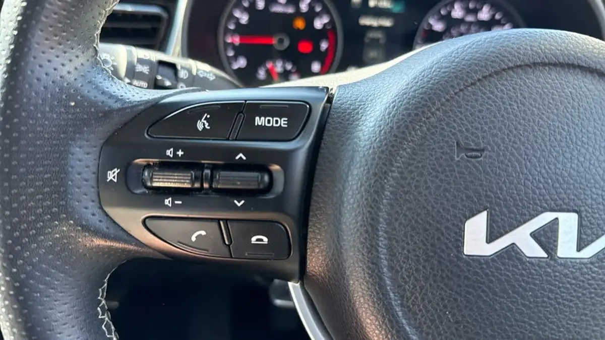 2022-kia-stonic-10-t-gdi-connect-big-37
