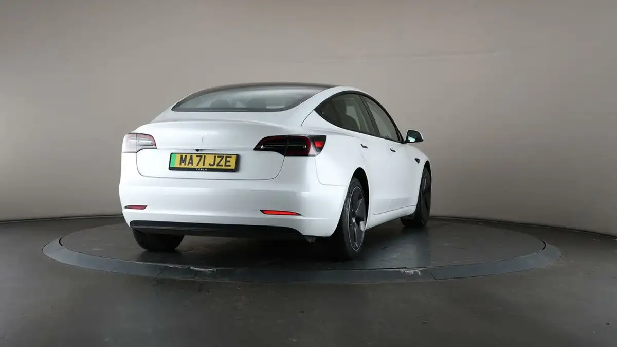 2021-tesla-model-3-e-standard-plus-big-62