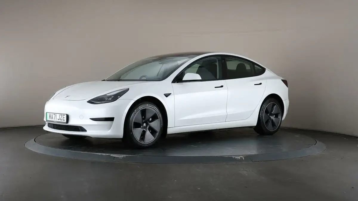 2021-tesla-model-3-e-standard-plus-big-34