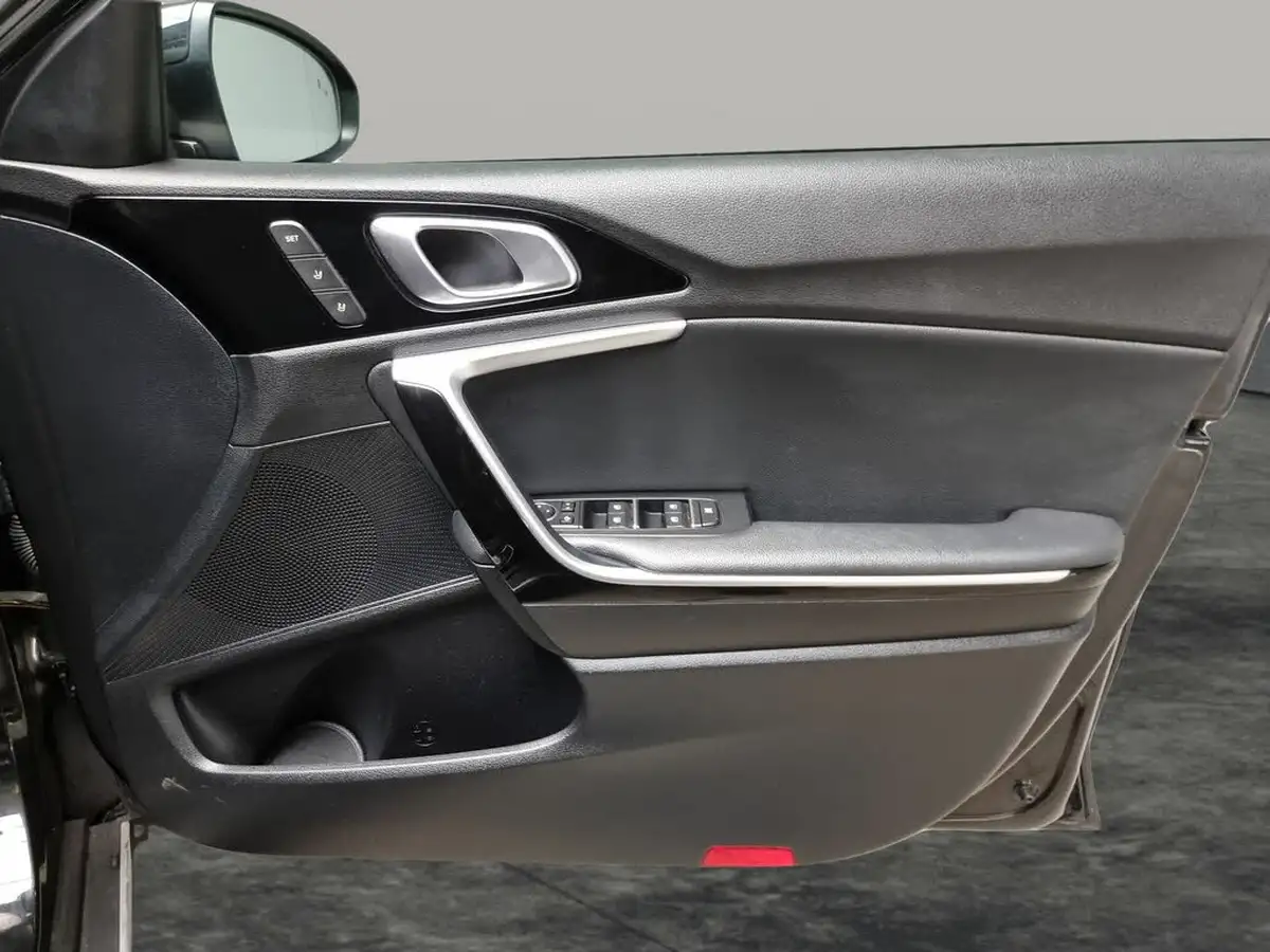 2020-kia-xceed-16-gdi-first-edition-big-34