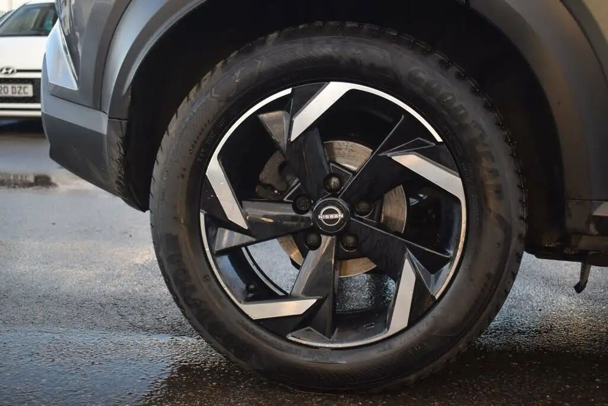 2023-nissan-juke-10-dig-t-n-connecta-big-14