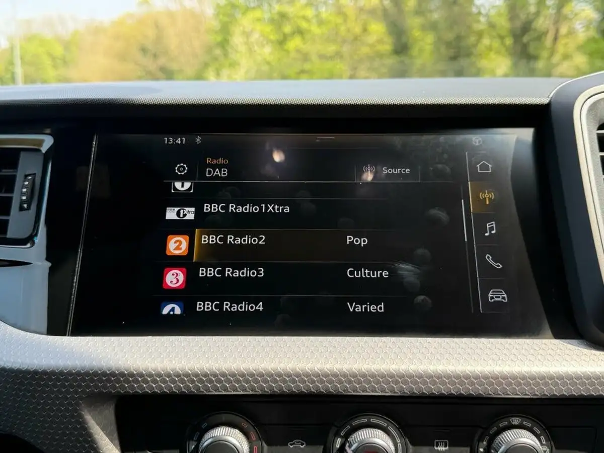 2019-audi-a1-10-30-tfsi-s-line-ss-big-21