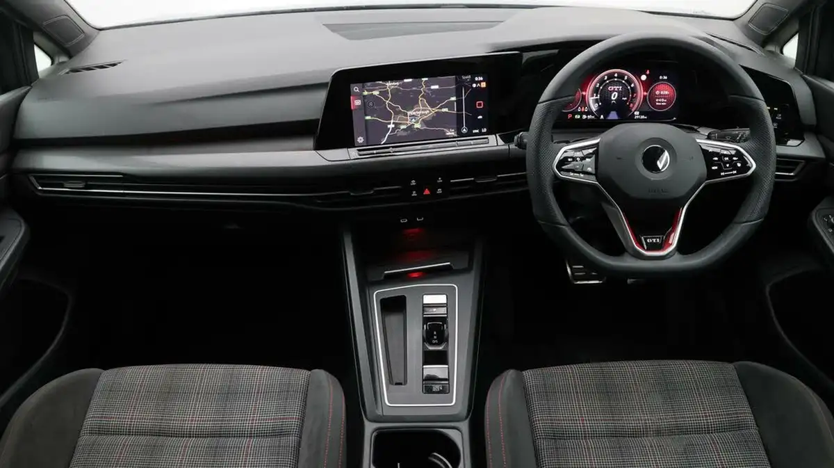 2021-volkswagen-golf-20-tsi-gti-dsg-big-13