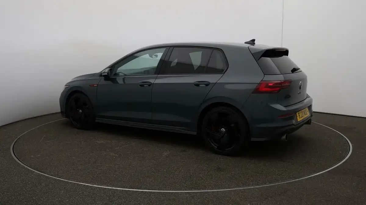 2021-volkswagen-golf-20-tsi-gti-dsg-big-30