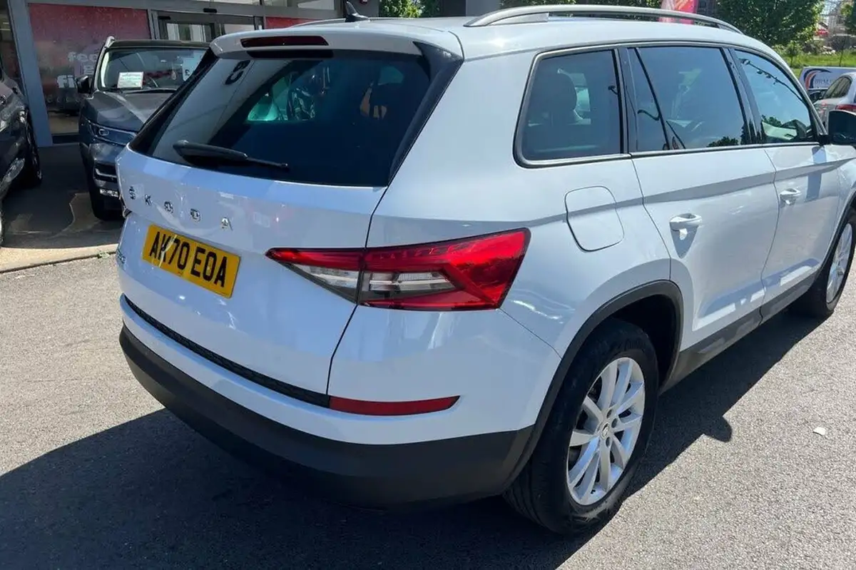 2020-skoda-kodiaq-15-tsi-se-5-dsg-big-24