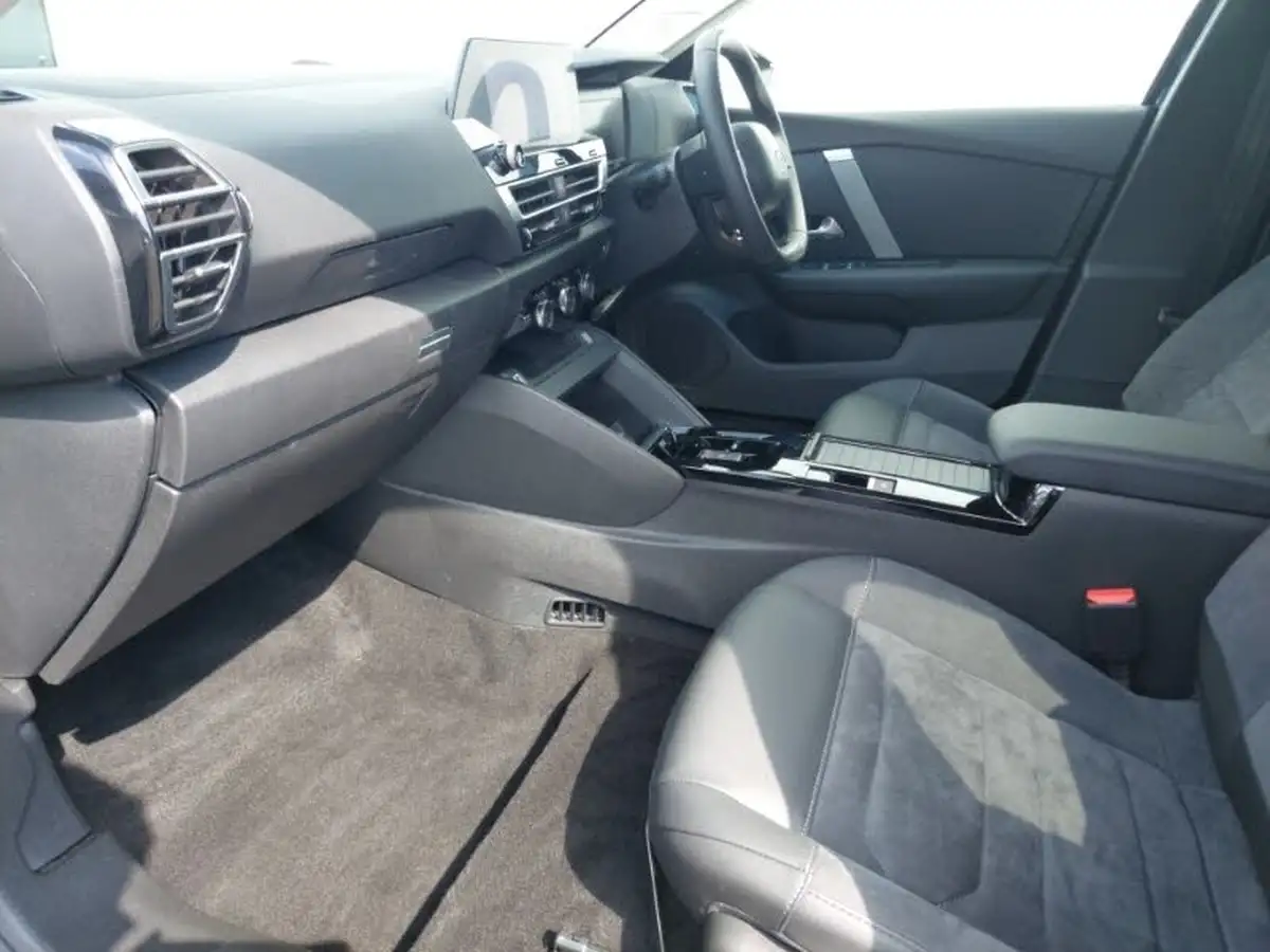 2024-citroen-c4-x-e-max-136ps-50kwh-big-4