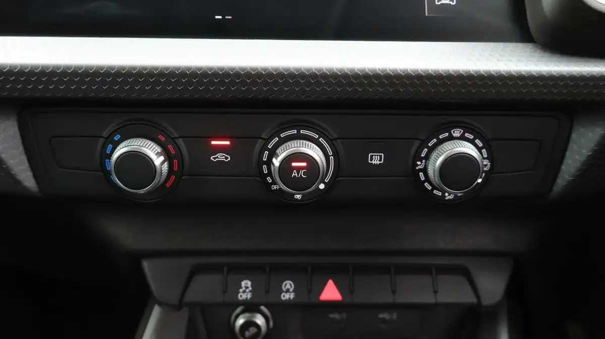 2022-audi-a1-10-25-tfsi-sport-big-12