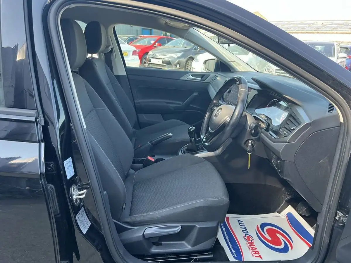 2018-volkswagen-polo-10-tsi-se-big-13