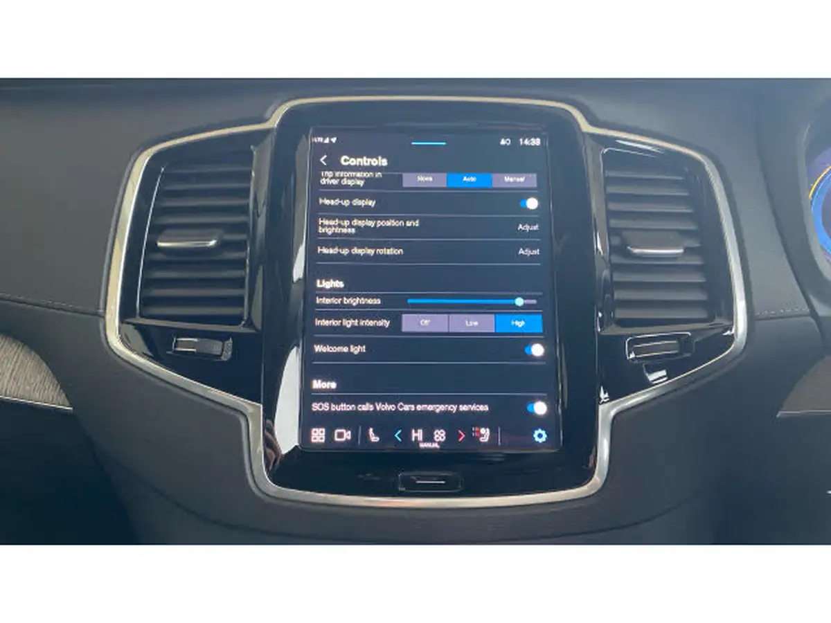 2024-volvo-xc90-20-t8-ultimate-dark-big-36