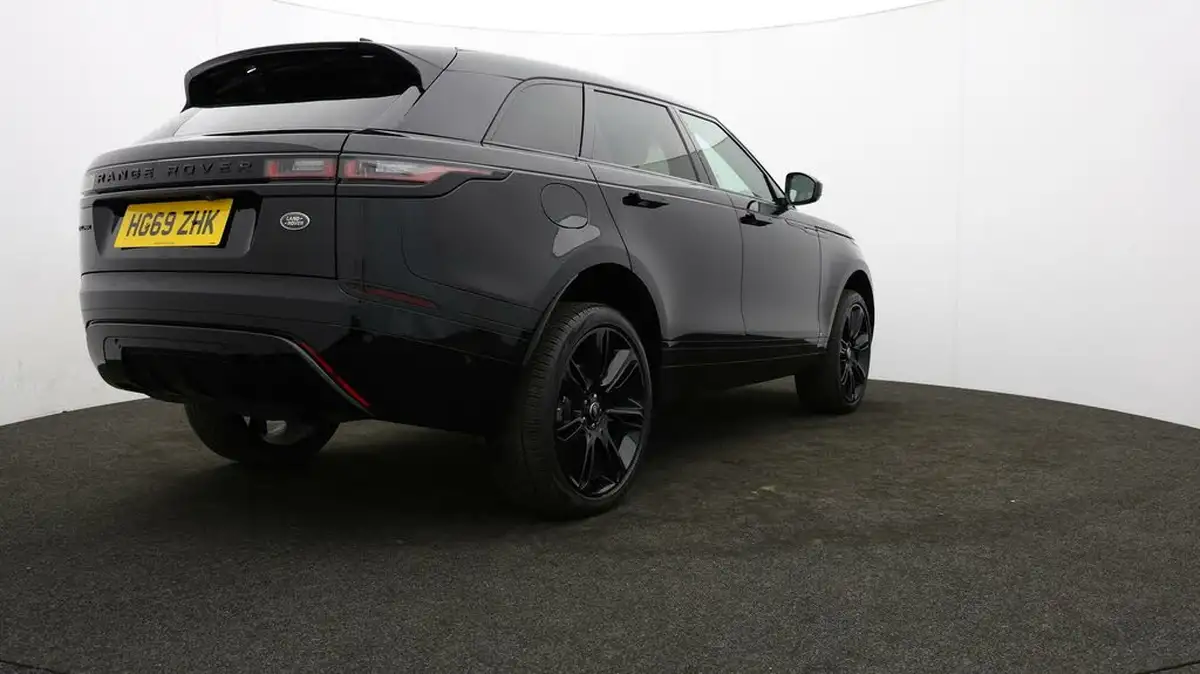 2019-land-rover-range-rover-velar-20-d240-r-dynamic-hse-big-76