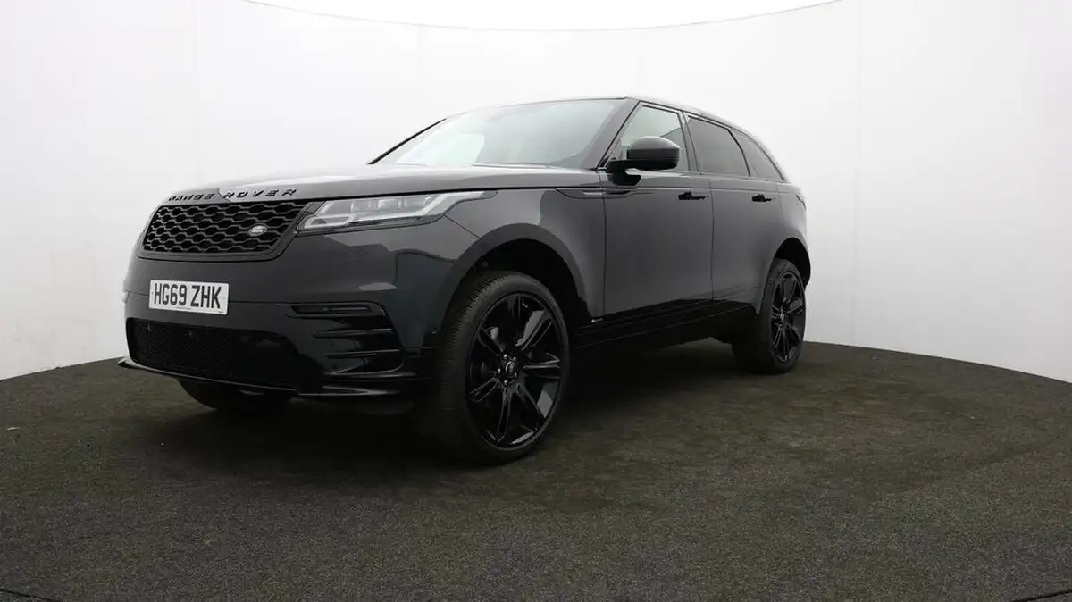 2019-land-rover-range-rover-velar-20-d240-r-dynamic-hse-big-52
