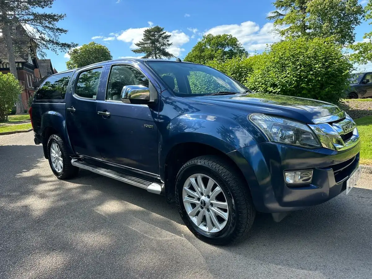 2016-isuzu-d-max-25td-yukon-huntsman-auto-big-4