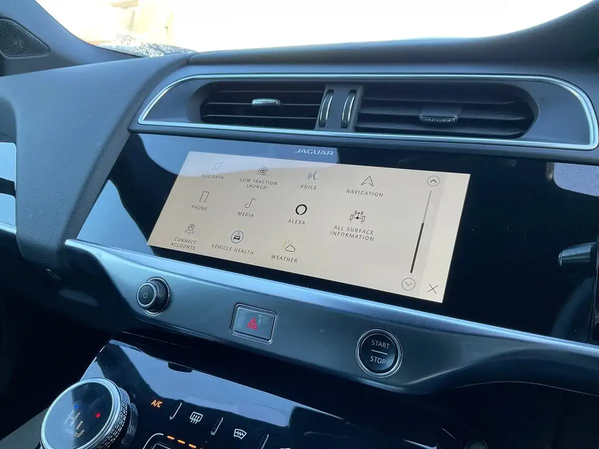 2021-jaguar-i-pace-ev400-black-big-36