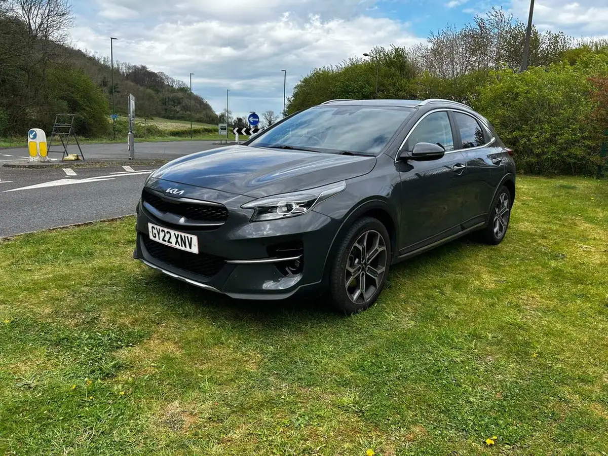 2022-kia-xceed-15-t-gdi-3-big-6