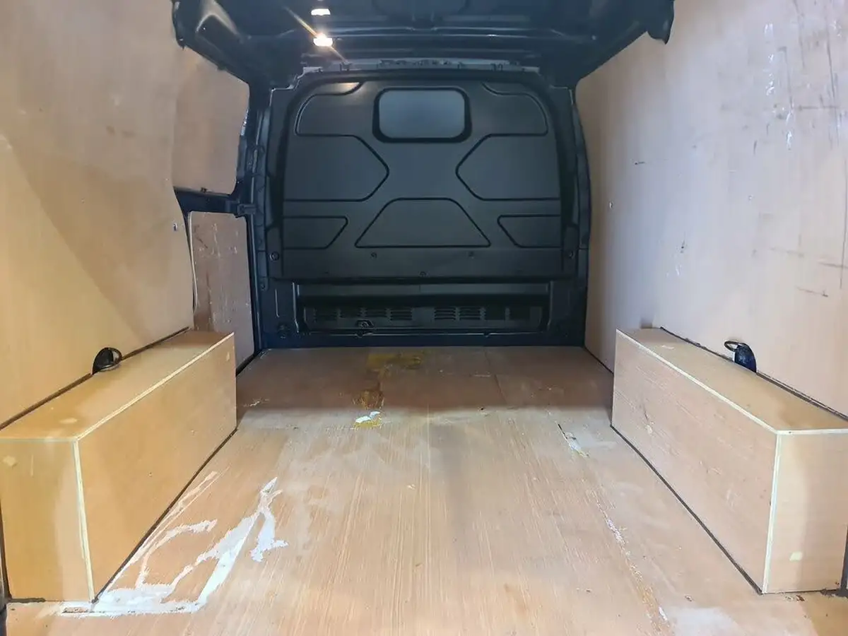 2020-ford-transit-custom-20tdci-320-l1h1-trend-105pseu6dt-panel-van-big-26