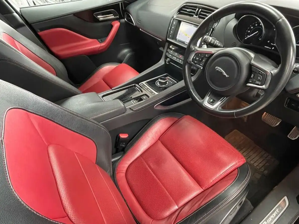 2018-jaguar-f-pace-20-i4d-r-sport-180ps-awd-auto-big-18
