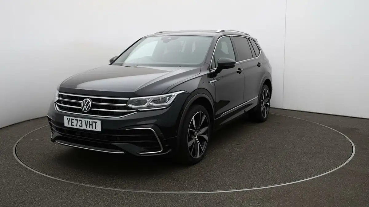 2023-volkswagen-tiguan-allspace-15-tsi-r-line-big-33
