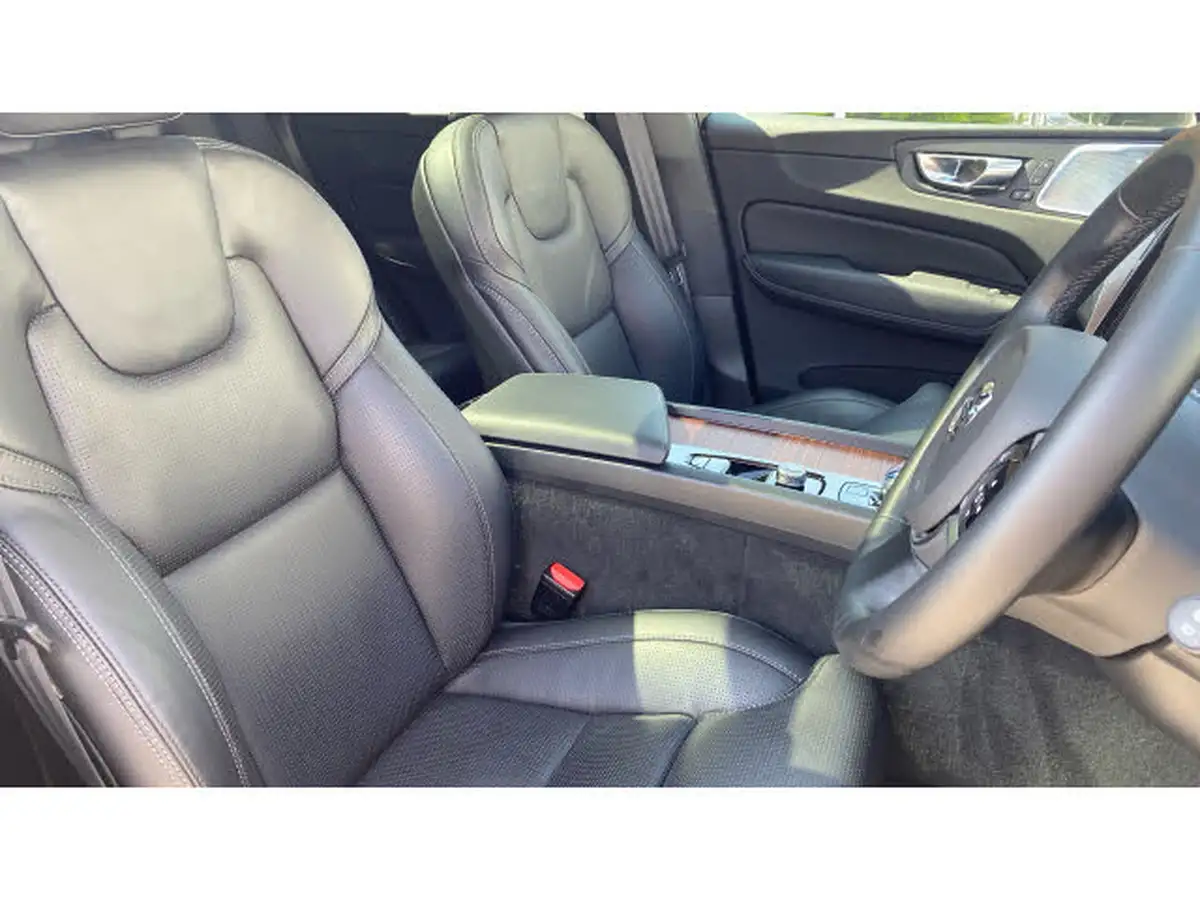 2024-volvo-xc60-20-b5-ultimate-big-8