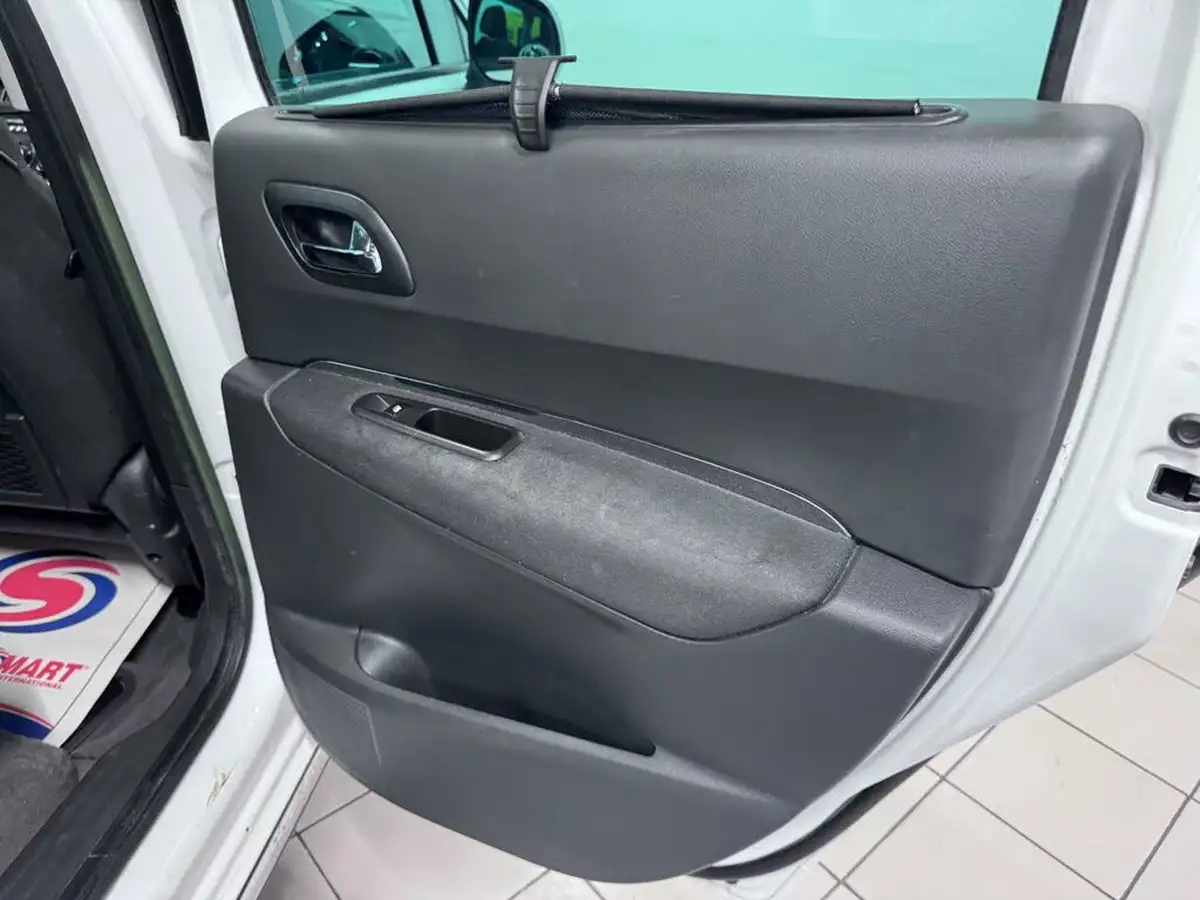 2012-peugeot-3008-crossover-16e-hdi-allure-big-35