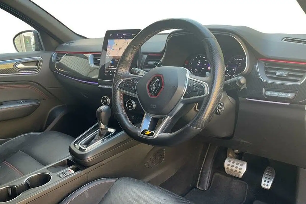 2022-renault-arkana-13-tce-rs-line-big-8