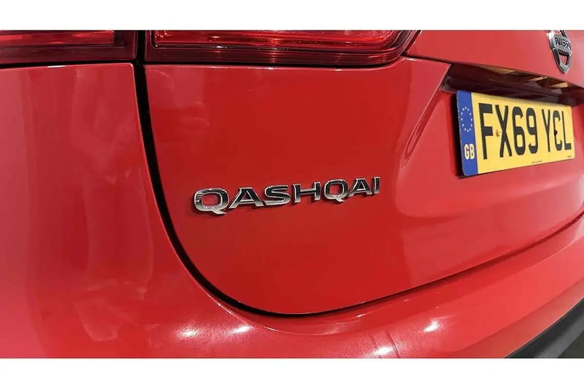 2018-nissan-qashqai-13-dig-t-visia-big-10
