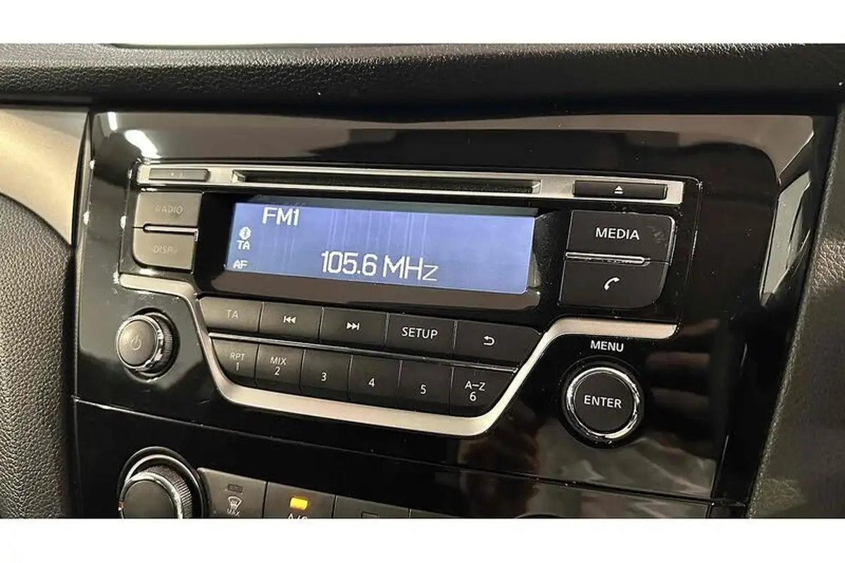 2018-nissan-qashqai-13-dig-t-visia-big-32