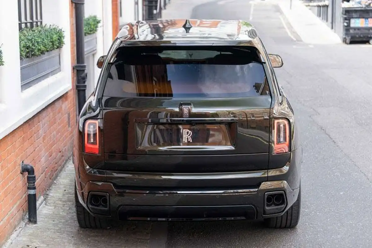 2024-rolls-royce-cullinan-675-black-badge-big-39