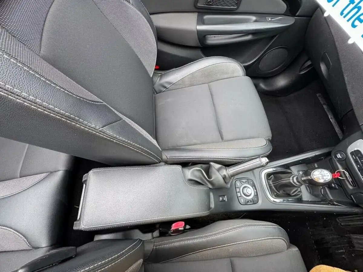 2014-renault-megane-16td-dynamique-tom-tom-energy-big-13