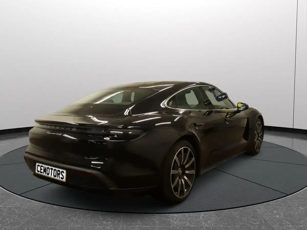 2021-porsche-taycan-e-4s-530ps-big-2