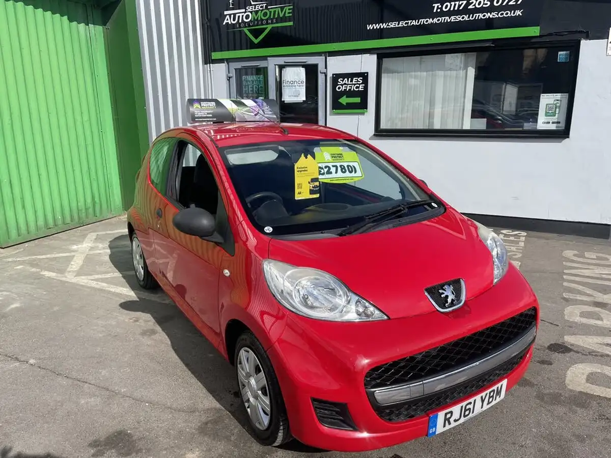 2012-peugeot-107-10-urban-lite-big-5