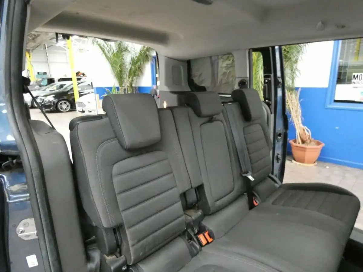 2020-ford-grand-tourneo-connect-15-titanium-powershift-big-10