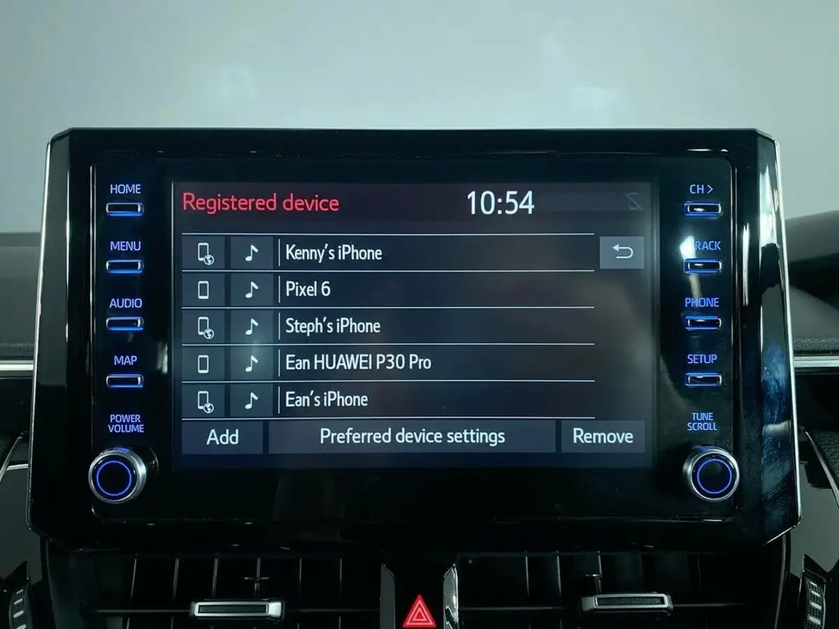 2020-toyota-corolla-18-vvt-i-icon-tech-spare-wheel-touring-sports-5d-big-32