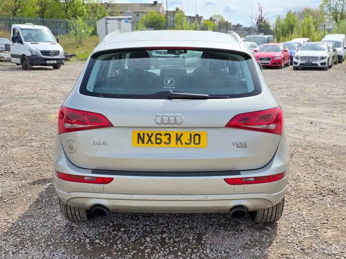 2013-audi-q5-20-quattro-se-180ps-big-14