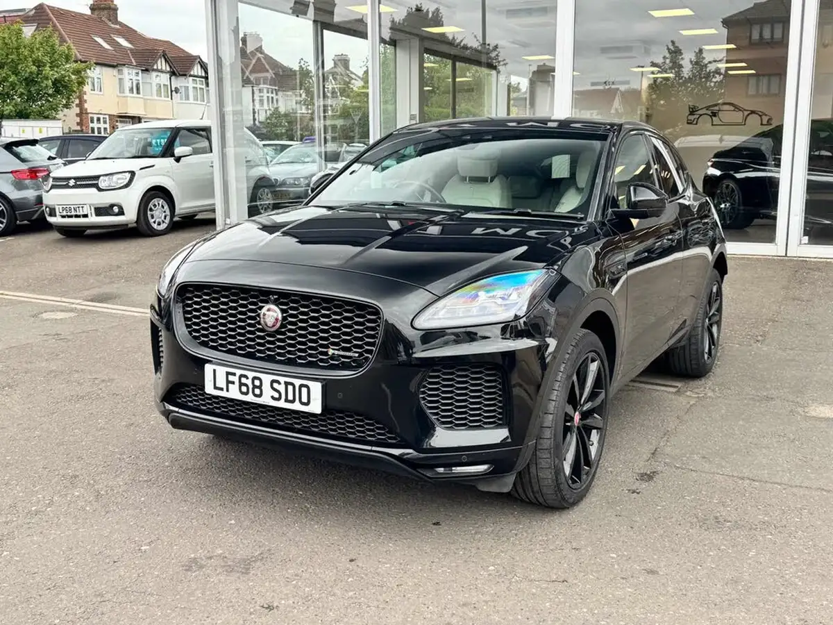 2018-jaguar-e-pace-20-i4d-r-dynamic-se-180ps-ss-big-3
