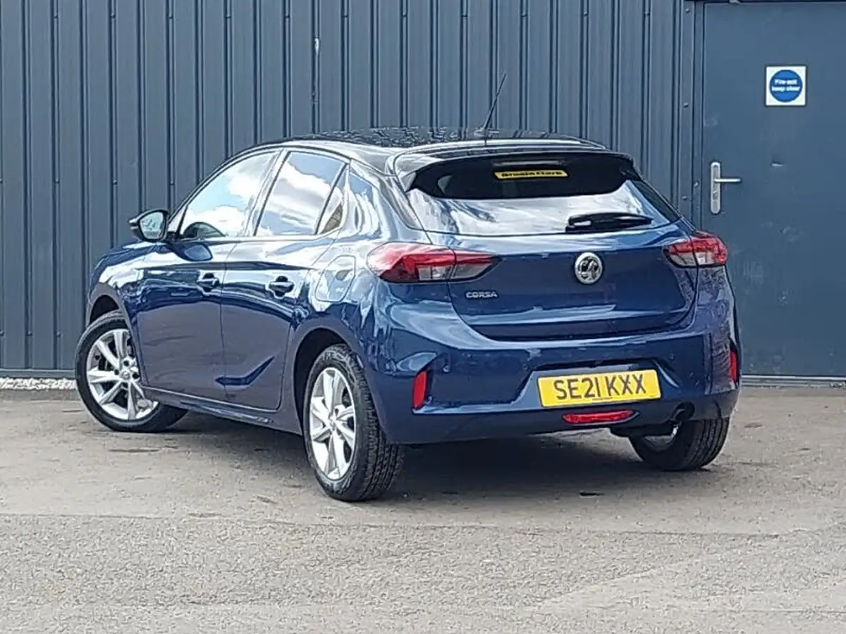 2021-vauxhall-corsa-12i-elite-big-1