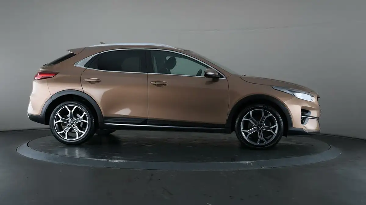 2022-kia-xceed-15-t-gdi-3-big-51