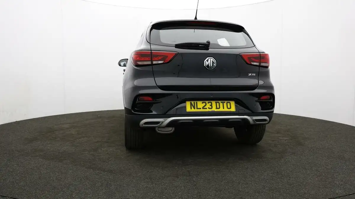 2023-mg-zs-suv-10t-gdi-excite-big-34