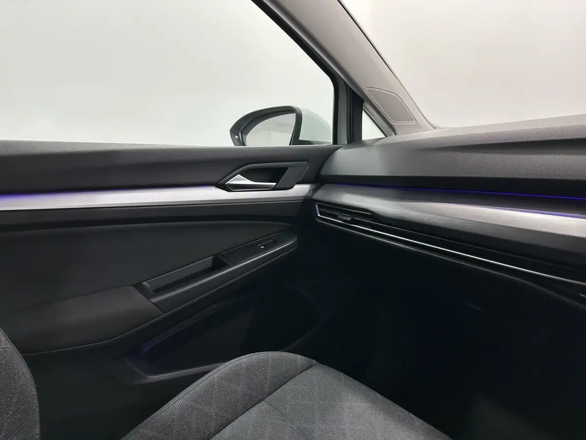 2020-volkswagen-golf-15-etsi-life-150ps-hatchback-big-26
