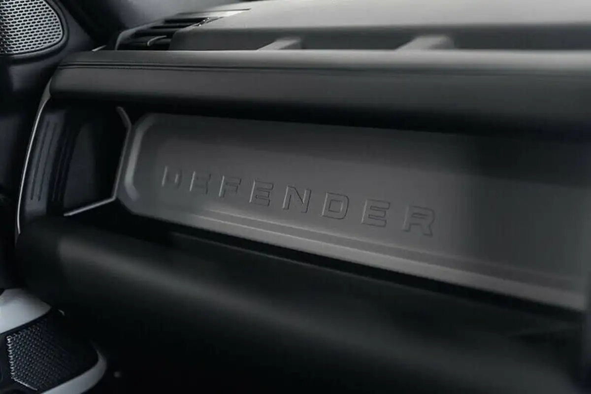 2022-land-rover-90-defender-30-d250-x-dynamic-hse-big-17
